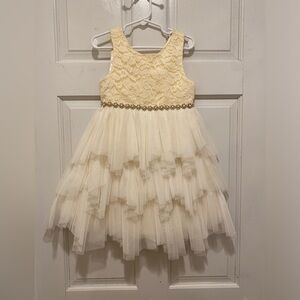 Gold A-Line Scoop Neck Formal Dress